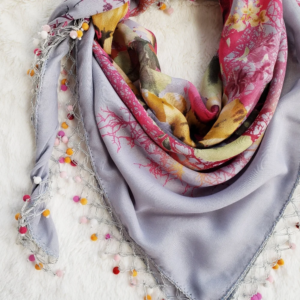 Exotic Handmade Needle Lace Scarf - Picture 4 of 4